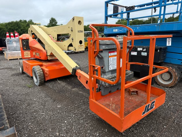 Image for 2008 JLG E400A NARROW ELECTRIC BOOMLIFT