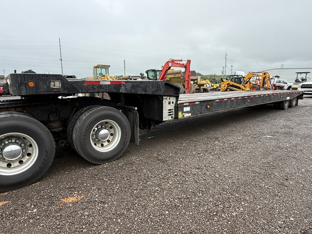 Image for 1999 LANDOLL 46' TANDEM AXLE TILT DECK TRAILER