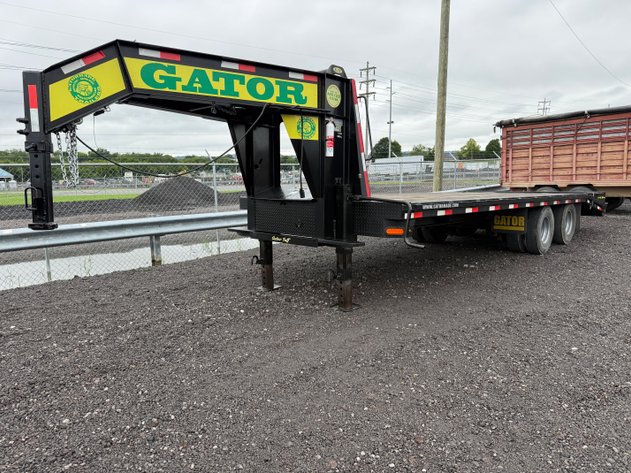Image for 2025 GATOR 25' GOOSENECK TRAILER