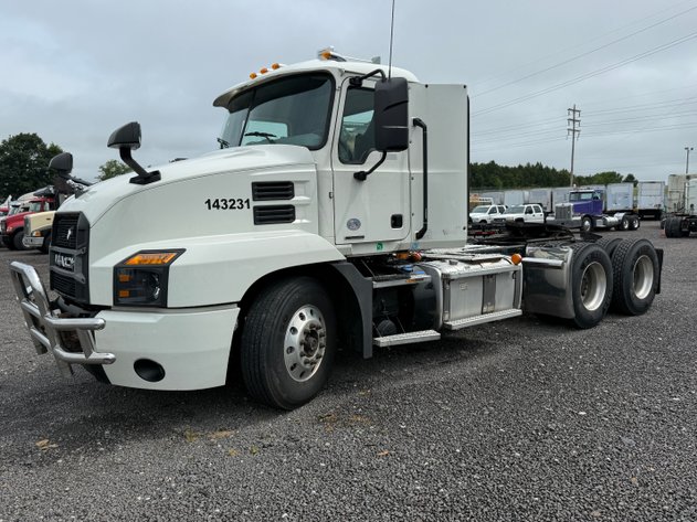 Image for 2019 MACK ANETHEM TANDEM AXLE ROAD TRACTOR