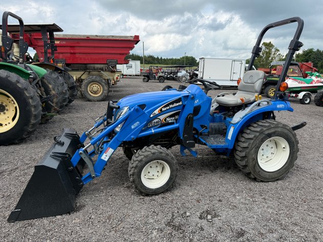 Image for NEW HOLLAND TC 24 DA TRACTOR