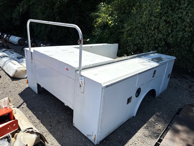 Image for WARNER 9' SERVICE BED