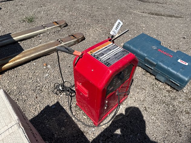 Image for LINCOLN ELECTRIC WELDER