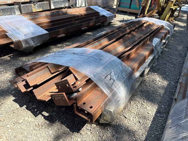 Image for PALLET OF VARIOUS SIZE ANGLE IRON