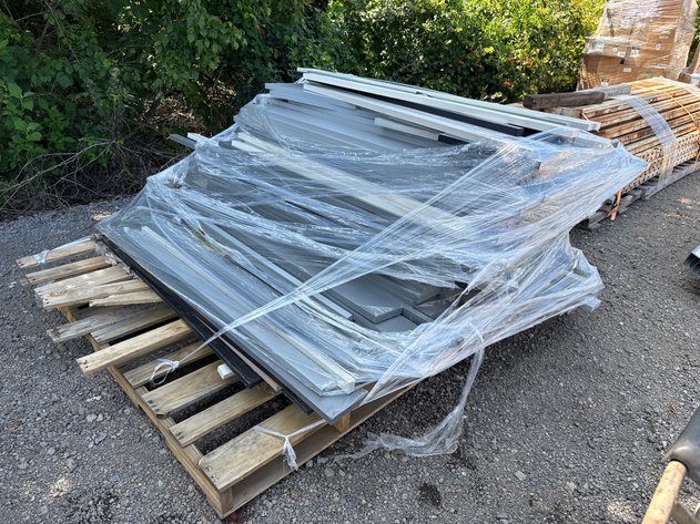 Image for PALLET OF VARIOUS SIZE 1