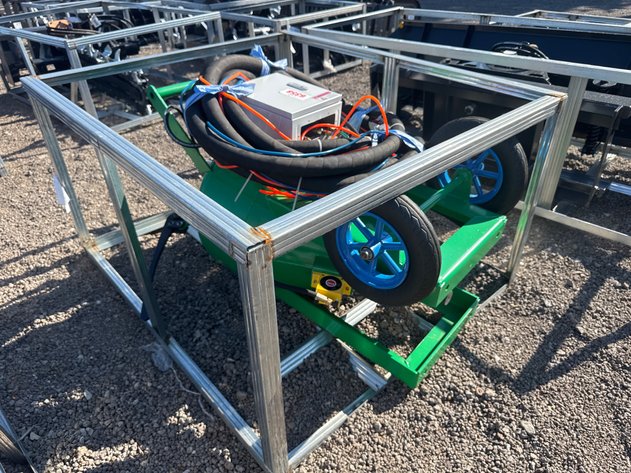 Image for PORTABLE SAND BLASTING TANK