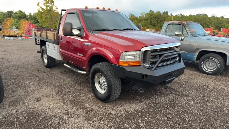 Image for 2003 FORD F350 FLAT BED TRUCK