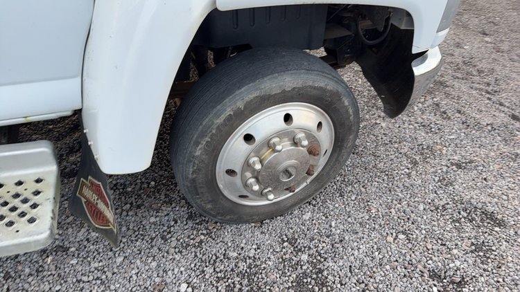 Image for 2006 CHEVY C4500 FLAT BED TRUCK