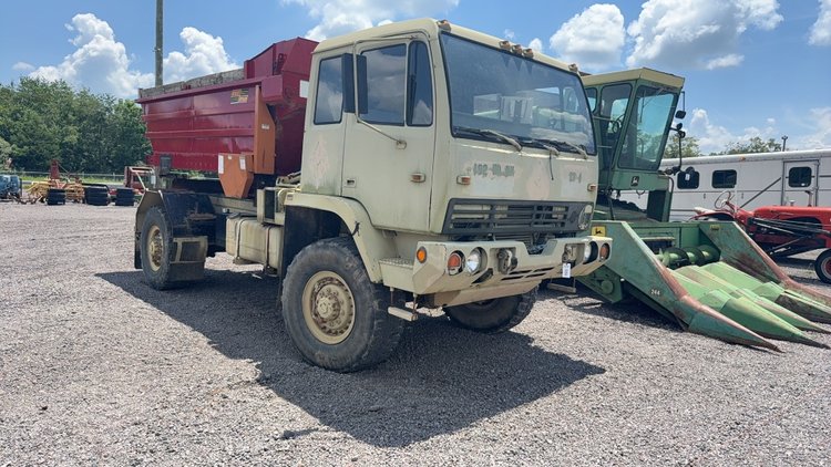 Image for 1995 LMTV M-1078 SINGLE AXLE SILAGE TRUCK