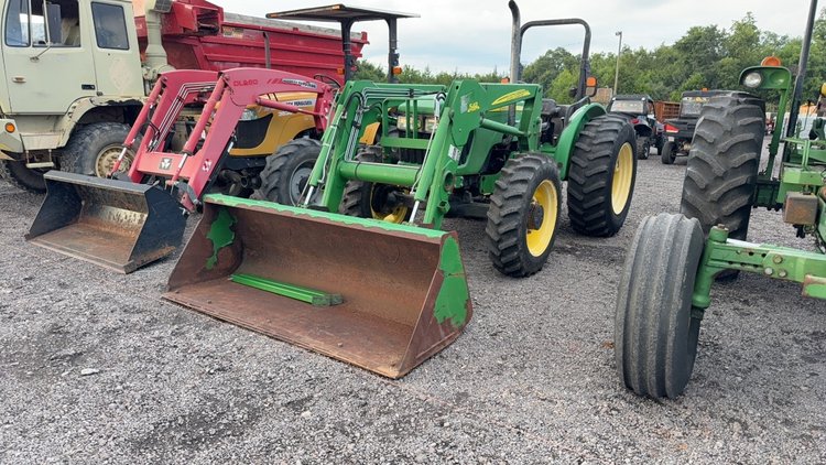 Image for JOHN DEERE 5425 TRACTOR