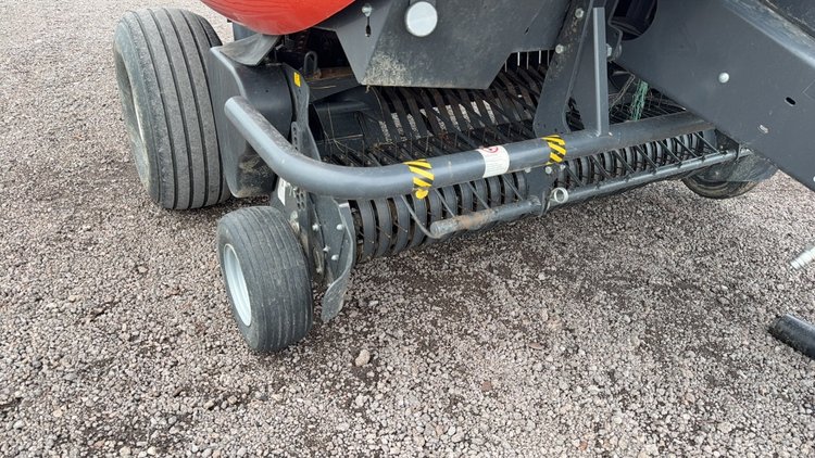 Image for 2018 KUBOTA BV4160 ROUND BALER