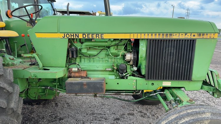 Image for JOHN DEERE 2940 TRACTOR