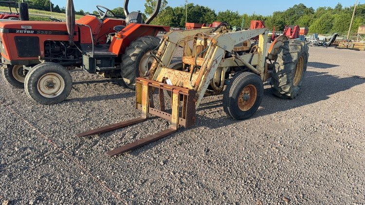 Image for FORD 2000 INDUSTRIAL TRACTOR