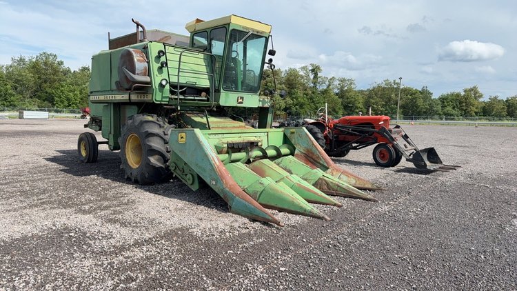 Image for JOHN DEERE 6600 COMBINE