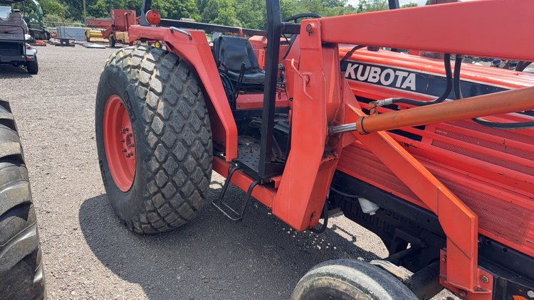 Image for KUBOTA M4950 TRACTOR