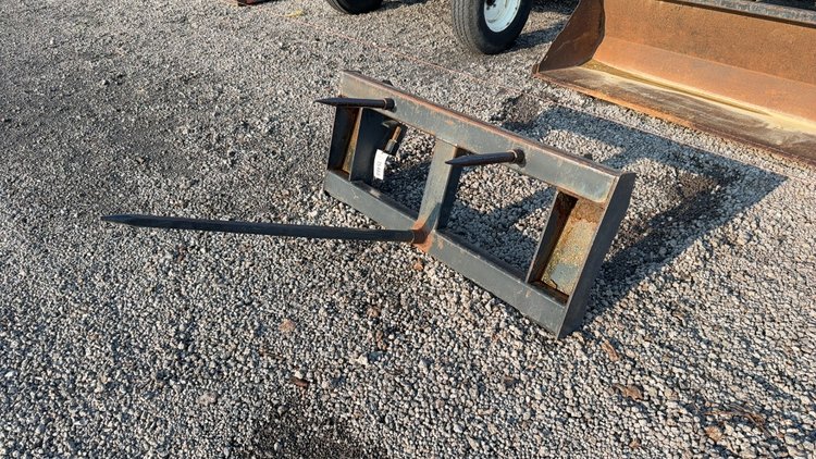 Image for EURO HOOKUP 3-PRONG BALE SPEAR