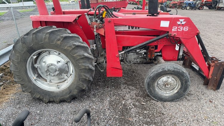 Image for MASSEY FERGUSON 265 TRACTOR