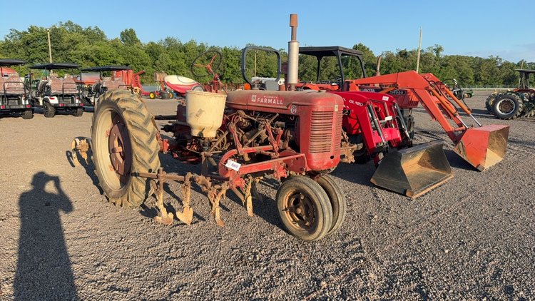 Image for FARMALL SUPER C TRACTOR
