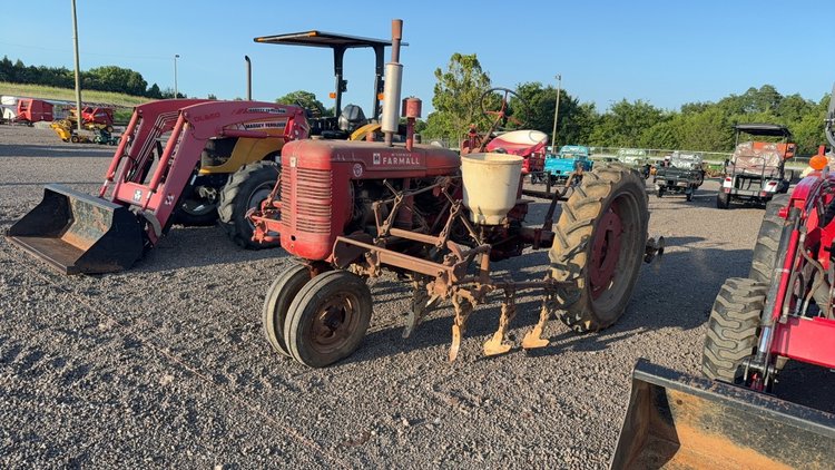 Image for FARMALL SUPER C TRACTOR