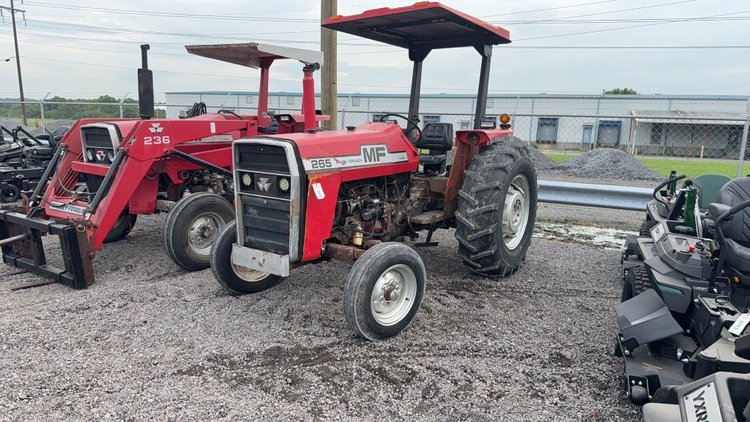 Image for MASSEY FERGUSON 265 TRACTOR