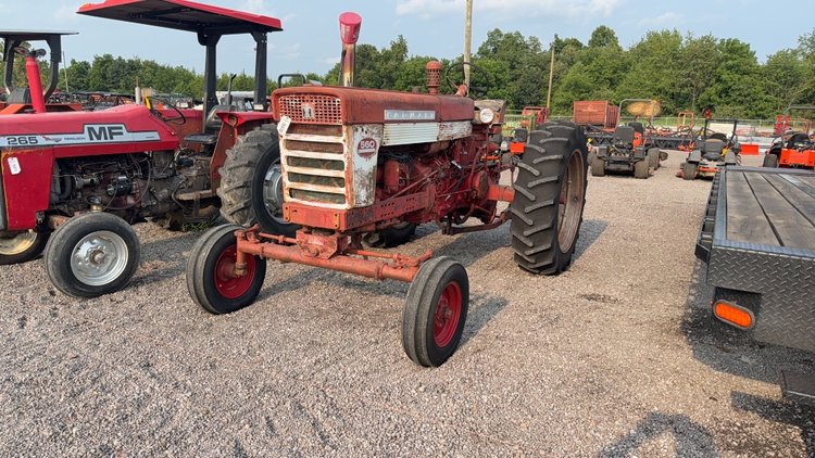 Image for MCCORMICK FARMALL 560 TRACTOR