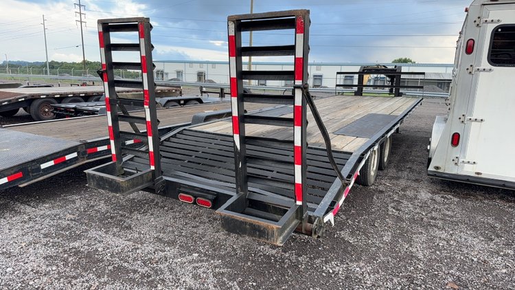Image for KAUFMAN 28' GOOSENECK TRAILER