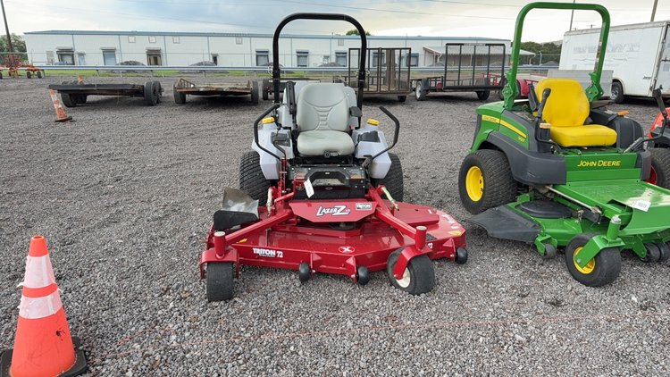Image for EXMARK LAZER Z XS ZERO TURN MOWER