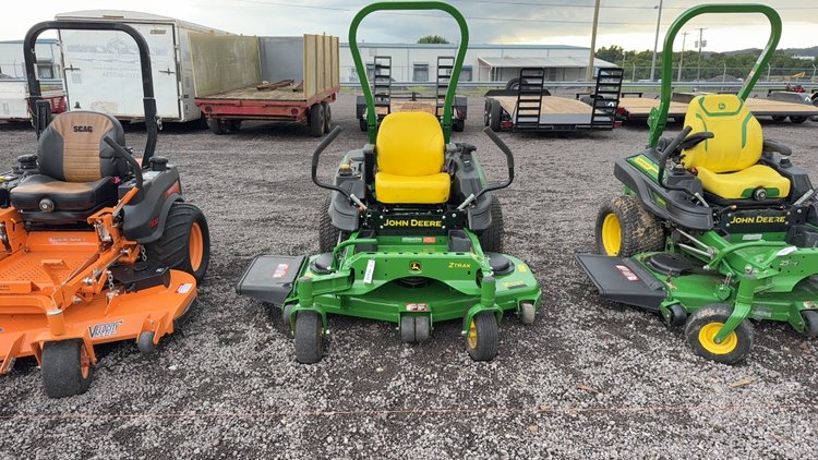 Image for 2018 JOHN DEERE Z915E ZERO TURN MOWER