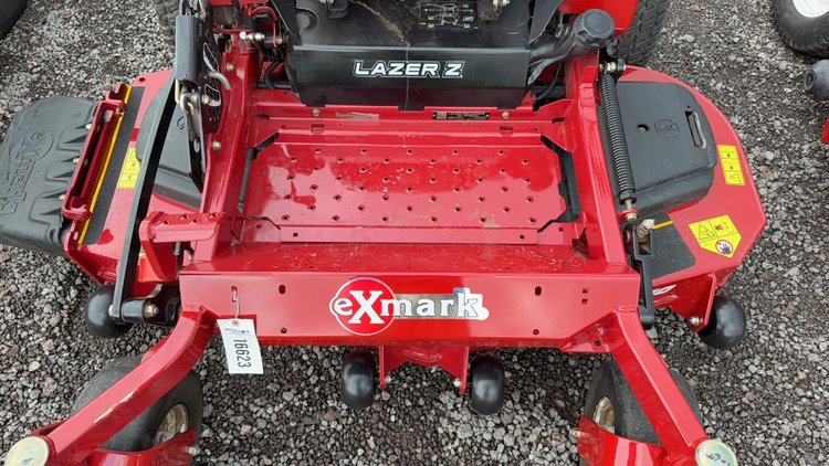 Image for 2017 EXMARK LAZER Z ZERO TURN MOWER