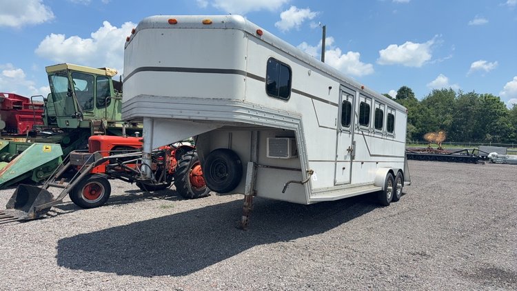 Image for 1993 PROLITE 20' GOOSENECK HORSE TRAILER