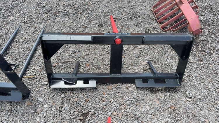 Image for KIVEL SKID STEER 3 PRONG BALE SPEAR