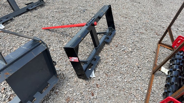 Image for KIVEL SKID STEER 3 PRONG BALE SPEAR