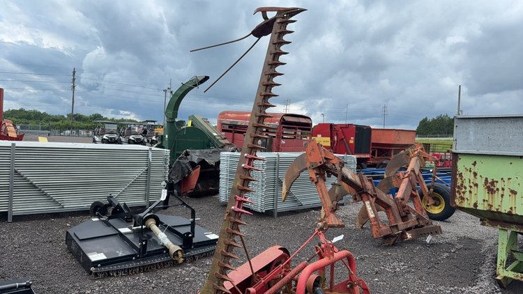 Image for MASSEY FERGUSON 7' 3-POINT HITCH SICKLE BAR MOWER