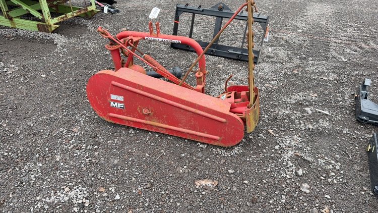 Image for MASSEY FERGUSON 7' 3-POINT HITCH SICKLE BAR MOWER