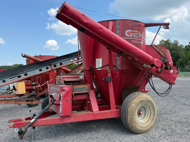 Image for GEHL 170 GRINDER MIXER