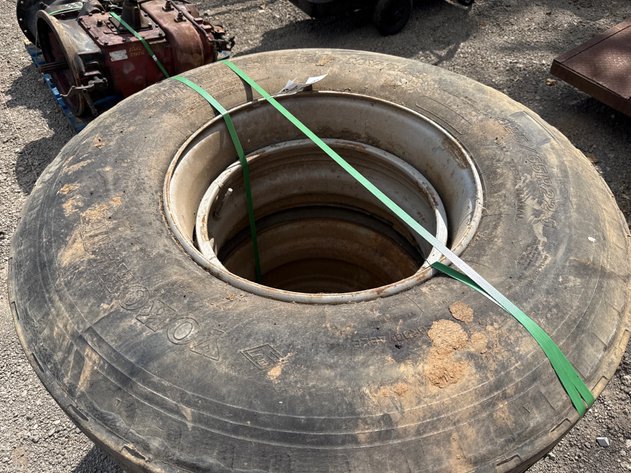 Image for QTY(2) 425/65R22.5 TIRES