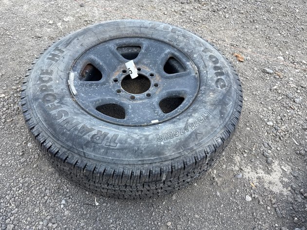 Image for QTY(1) FIRESTONE LT275/70R18 TIRE ON 8 LUG WHEEL