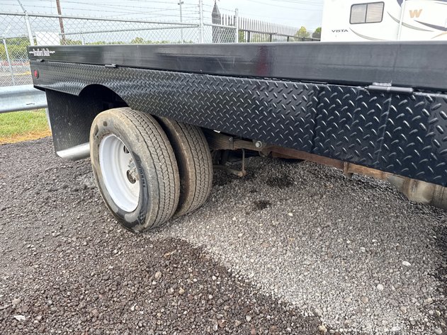 Image for 2017 FORD F-550 FLAT BED TRUCK