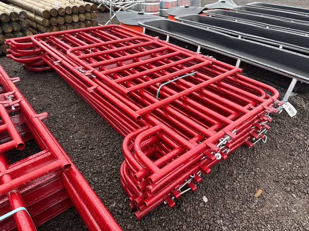 Image for QTY(10) 10' 6 BAR CORRAL