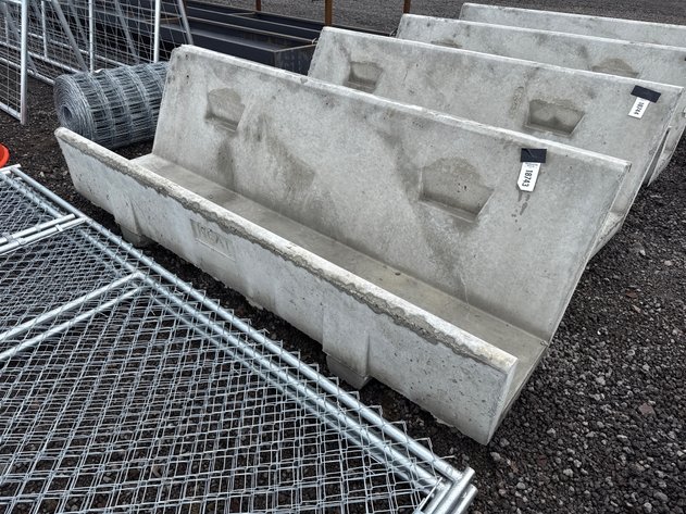 Image for 8' CONCRETE J BUNKS