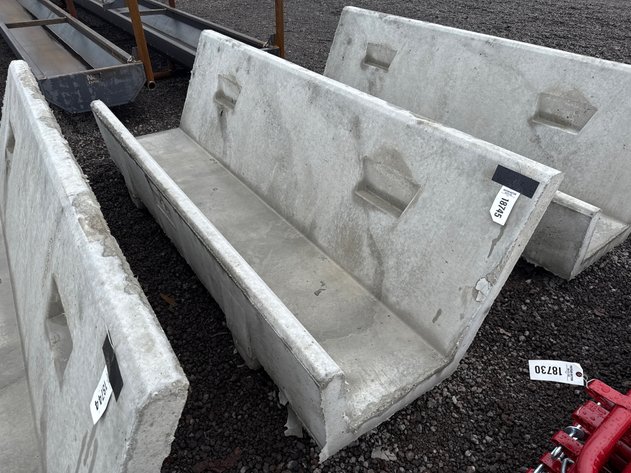 Image for 8' CONCRETE J BUNKS