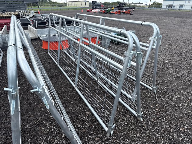 Image for 12' WIRE GATE