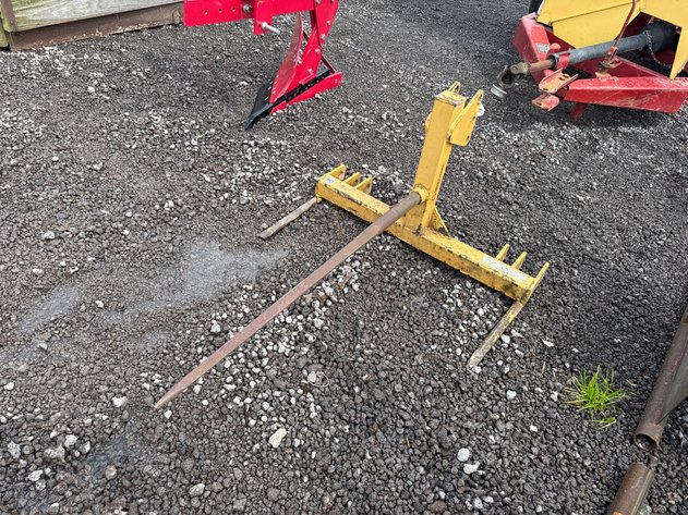 Image for COUNTY LINE 3-POINT HITCH 3 PRONG BALE SPEAR