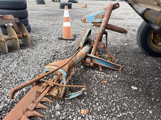 Image for FORD 6' 3-POINT HITCH SICKLE BAR MOWER