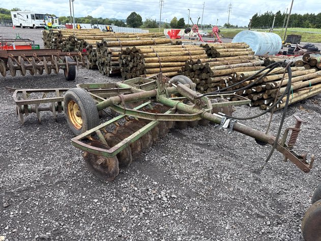 Image for JOHN DEERE 10' DISC HARROW