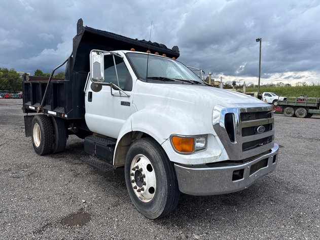 Image for 2005 FORD F-650 SINGLE AXLE DUMP