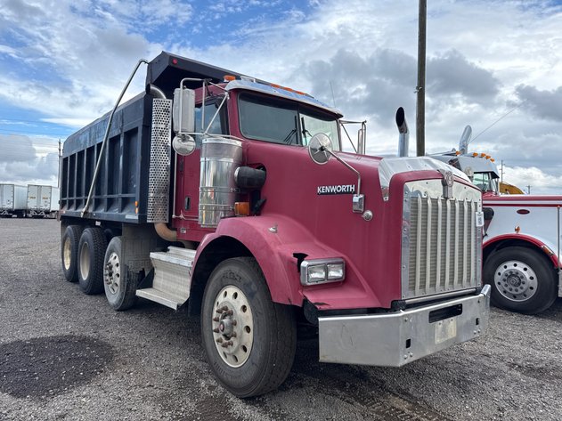 Image for 2009 KENWORTH T800 TRI AXLE DUMP TRUCK
