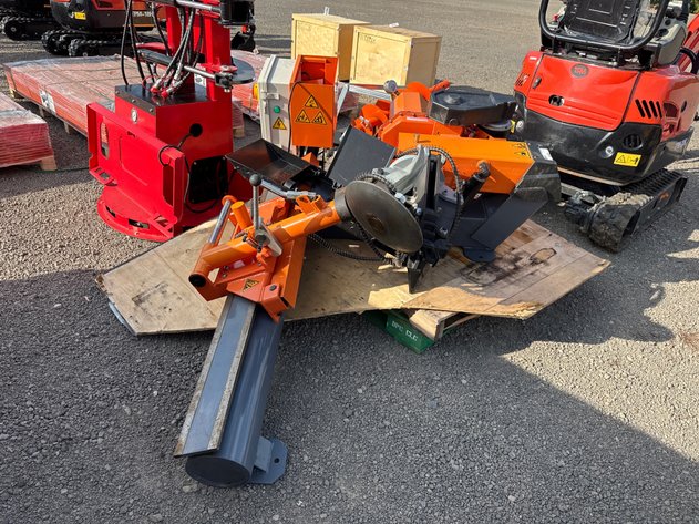Image for TMG ELECTRIC TRUCK TIRE CHANGER