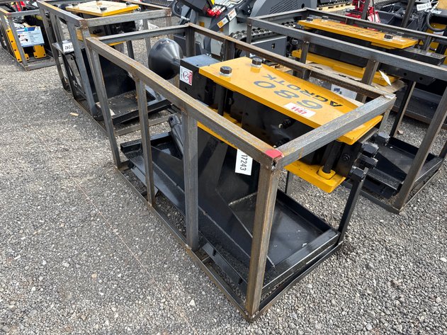 Image for AGT SKID STEER HYD POST DRIVER