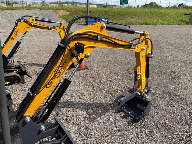 Image for 2026 CFG MX15RX MINI EXCAVATOR